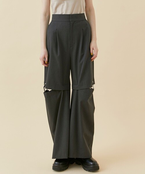 CITY TOKYO(シティトウキョウ)の「カラビナスリットパンツ(その他パンツ・レディース・ライトグレー/ダークグレー・1/2)」の2枚目の写真