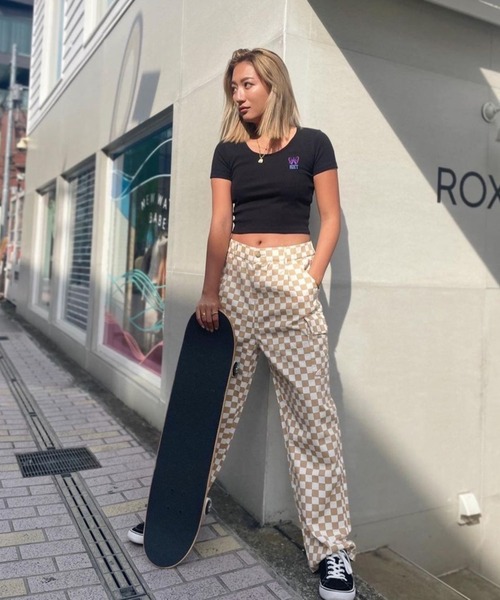 ROXY(ロキシー)の「SLIDE PANTS/ロキシーカーゴパンツ(カーゴパンツ・レディース・ホワイト/パープル/マルチ・MEDIUM/LARGE)」の3枚目の写真