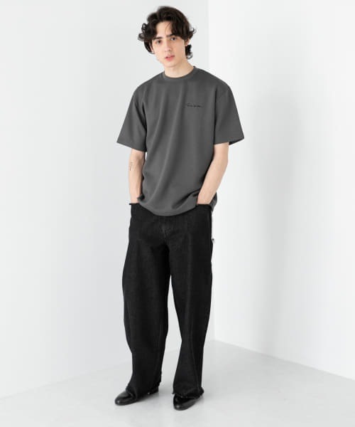 SENSE OF PLACE by URBAN RESEARCH(センスオブプレイスバイアーバンリサーチ)の「『一部WEB限定カラー』『ユニセックス』シシュウダンボールポンチショートスリーブTシャツ(Tシャツ/カットソー・メンズ・グリーン系その他/ブルー/ライトベージュ/ブラック/ホワイト/チャコールグレー/ピンク/ライトグレー/ホワイト系その他/グリーン/ブラック系その他/ブラウン/ブルー系その他・MEDIUM/LARGE)」の19枚目の写真