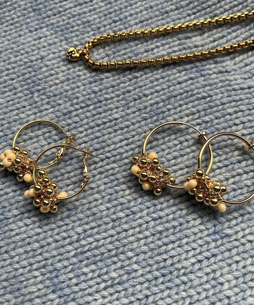 CERCA（チェルカ）の「smallworld/《gyu》メタリックイヤリング（イヤリング・レディース・ゴールド/シルバー/ゴールド系その他/シルバー系その他・FREE）」の6枚目の写真