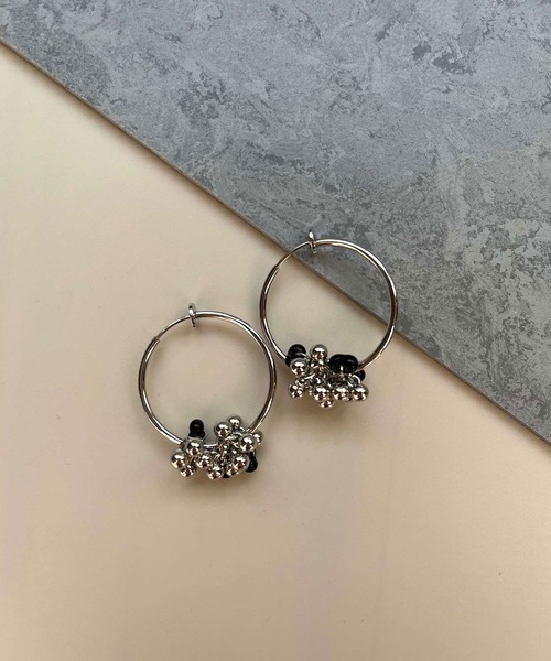 CERCA（チェルカ）の「smallworld/《gyu》メタリックイヤリング（イヤリング・レディース・ゴールド/シルバー/ゴールド系その他/シルバー系その他・FREE）」の13枚目の写真