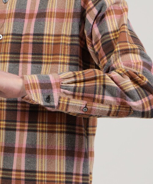 Bagutta(バグッタ)の「BAGUTTA Brooklyn コットンネル チェックシャツ(シャツ/ブラウス・メンズ・ピンク系その他2・S)」の7枚目の写真