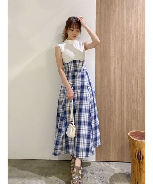 dazzlin(ダズリン)の「【WEB限定ITEM】チェックノースリーブコルセットワンピース(ワンピース・レディース・イエロー/ブルー・SMALL/MEDIUM)」の4枚目の写真