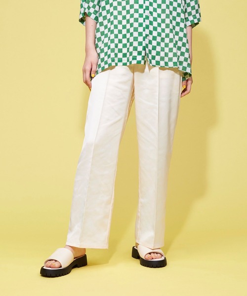 FOREVER 21(フォーエバー トゥエンティーワン)の「【POP】サテンゆるパンツ(その他パンツ・レディース・ホワイト/パープル/ベージュ/オレンジ・SMALL/MEDIUM)」の21枚目の写真