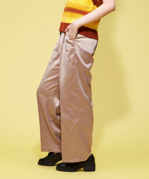 FOREVER 21(フォーエバー トゥエンティーワン)の「【POP】サテンゆるパンツ(その他パンツ・レディース・ホワイト/パープル/ベージュ/オレンジ・SMALL/MEDIUM)」の22枚目の写真