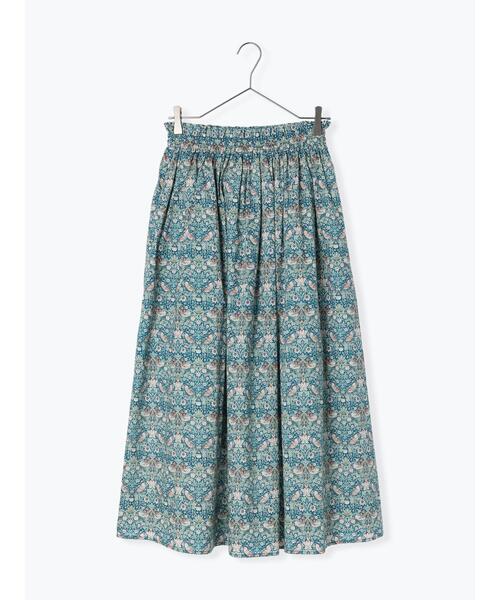 TSUHARU by Samansa Mos2(ツハルバイサマンサモスモス)の「リバティStrawberry Thief柄スカート(スカート・レディース・ブラック/グリーン・フリ-)」の3枚目の写真