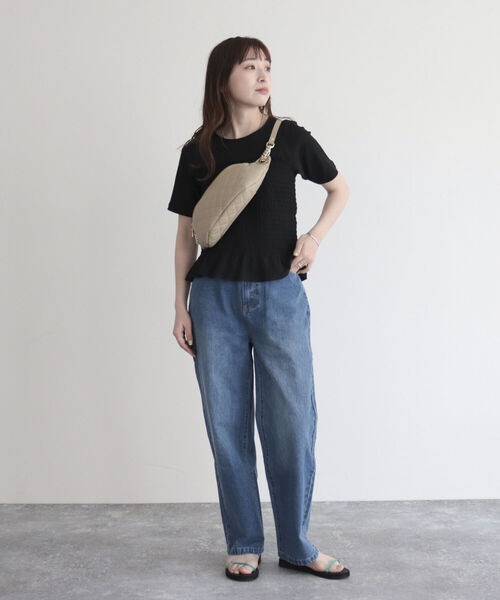 fredy emue（フレディエミュ）の「【fredyemueフレディエミュ】ストレートデニム（デニムパンツ・レディース・ブルー/サックスブルー/ライトブルー・36/38）」の4枚目の写真