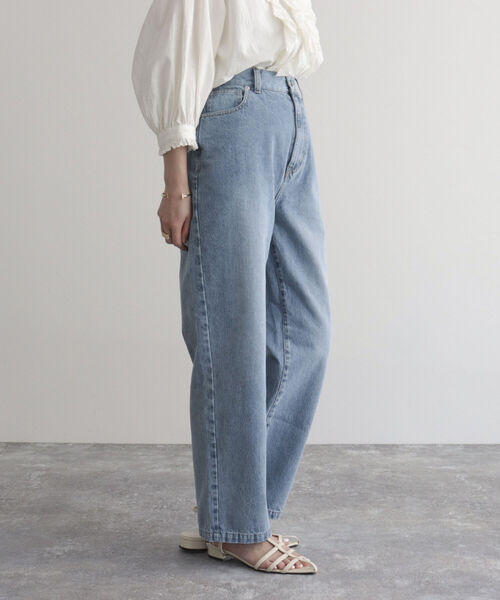 fredy emue（フレディエミュ）の「【fredyemueフレディエミュ】ストレートデニム（デニムパンツ・レディース・ブルー/サックスブルー/ライトブルー・36/38）」の16枚目の写真