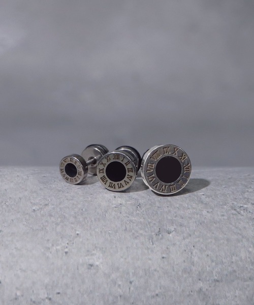 SBG(エスビー)の「SBG ローマ数字サークルピアス(ピアス(片耳用)・メンズ・シルバー系その他/シルバー/シルバー系その他2・FREE)」の4枚目の写真
