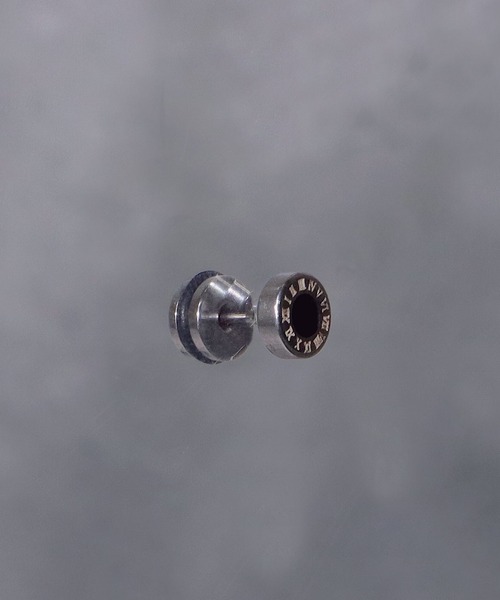 SBG(エスビー)の「SBG ローマ数字サークルピアス(ピアス(片耳用)・メンズ・シルバー系その他/シルバー/シルバー系その他2・FREE)」の7枚目の写真