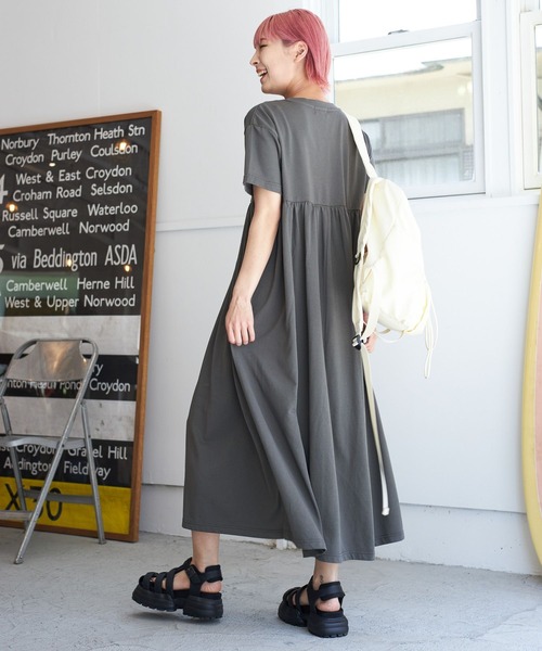 PBLIM(ページボーイリム)の「PBLIM/キリカエカットソーロゴワンピ(ワンピース・レディース・グレー/ブルー・FREE)」の9枚目の写真