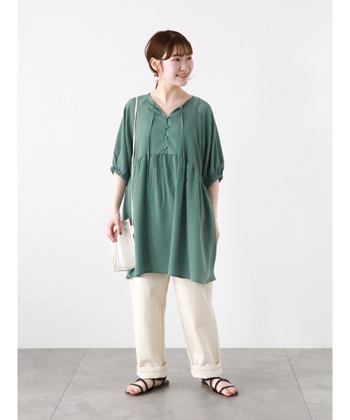 ehka sopo（エヘカソポ）の「ボリュームスリーブチュニック（チュニック・レディース・ブラック/グリーン/キナリ・F）」の8枚目の写真