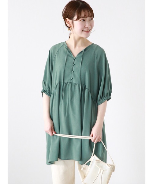 ehka sopo（エヘカソポ）の「ボリュームスリーブチュニック（チュニック・レディース・ブラック/グリーン/キナリ・F）」の11枚目の写真