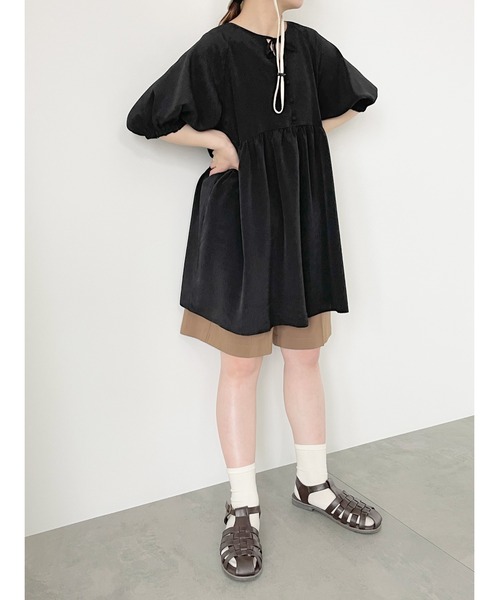 ehka sopo（エヘカソポ）の「ボリュームスリーブチュニック（チュニック・レディース・ブラック/グリーン/キナリ・F）」の4枚目の写真