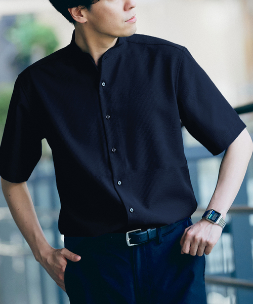 417 EDIFICE(フォーワンセブンエディフィス)の「"吸水速乾&イージーケア" シアサッカー ワンピースバンドカラー S/S シャツ(シャツ/ブラウス・メンズ・ホワイト/ブラック/ネイビー/グレー・SMALL/MEDIUM/LARGE)」の4枚目の写真