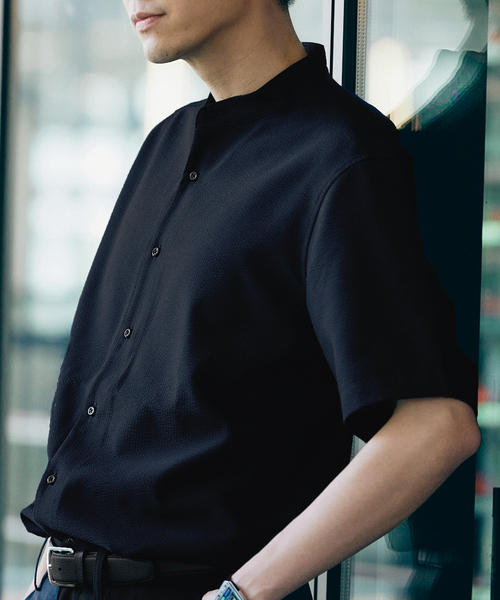 417 EDIFICE(フォーワンセブンエディフィス)の「"吸水速乾&イージーケア" シアサッカー ワンピースバンドカラー S/S シャツ(シャツ/ブラウス・メンズ・ホワイト/ブラック/ネイビー/グレー・SMALL/MEDIUM/LARGE)」の20枚目の写真