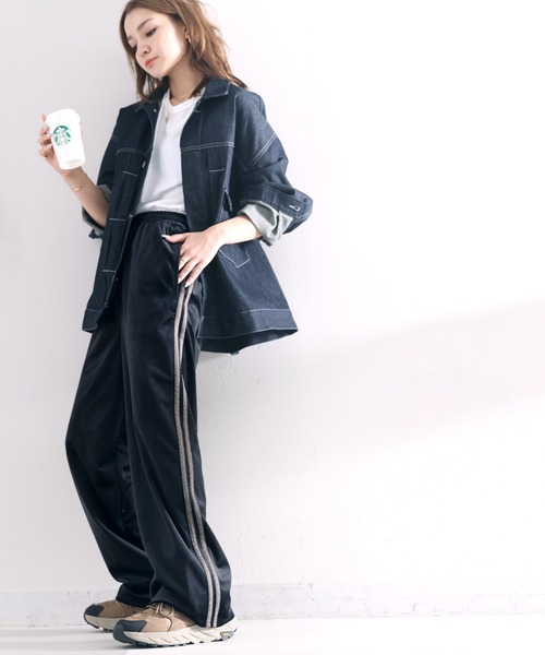 classicalelf(クラシカルエルフ)の「上品&リラクシー。ルーズベルベットトラックパンツ(スウェットパンツ・レディース・ブラウン/ブラック・LARGE/X-LARGE/SMALL/MEDIUM)」の13枚目の写真