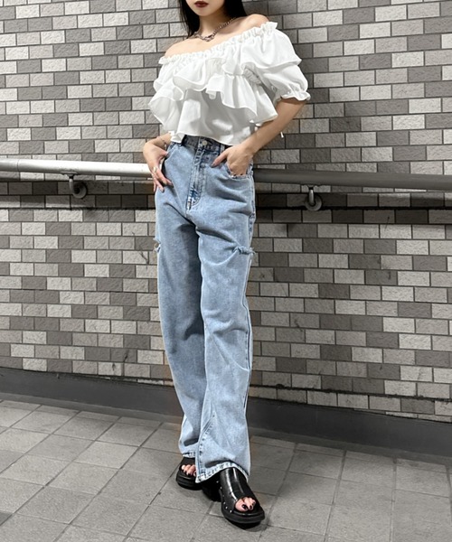 LVEU.(ラブユ.)の「【LVEU.】ラッフルフリルオフショルトップス / トップス ブラウス オフショル フリル ギャザー ラッフル クロップド ショート ホワイト ブラック ブルー ZOZOTOWN限定(Tシャツ/カットソー・レディース・ホワイト/ブラック/ブルー・FREE)」の21枚目の写真
