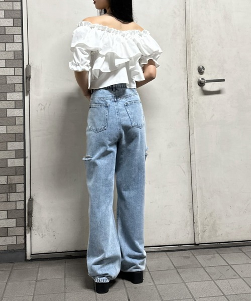 LVEU.(ラブユ.)の「【LVEU.】ラッフルフリルオフショルトップス / トップス ブラウス オフショル フリル ギャザー ラッフル クロップド ショート ホワイト ブラック ブルー ZOZOTOWN限定(Tシャツ/カットソー・レディース・ホワイト/ブラック/ブルー・FREE)」の18枚目の写真