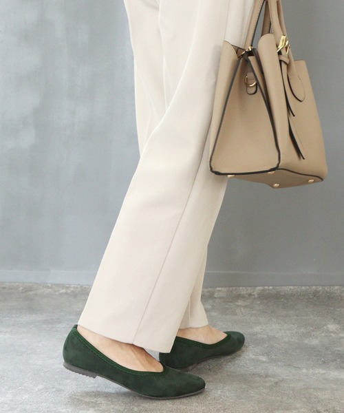 grandfleur（グランドフルール）の「スクエアトゥフラットパンプス（パンプス・レディース・パープル/グレイッシュベージュ/グリーン/ブルー/ブラック/キャメル・22.5cm/23.0cm/22.0cm/24.5cm/24.0cm/25.0cm/25.5cm/23.5cm）」の21枚目の写真