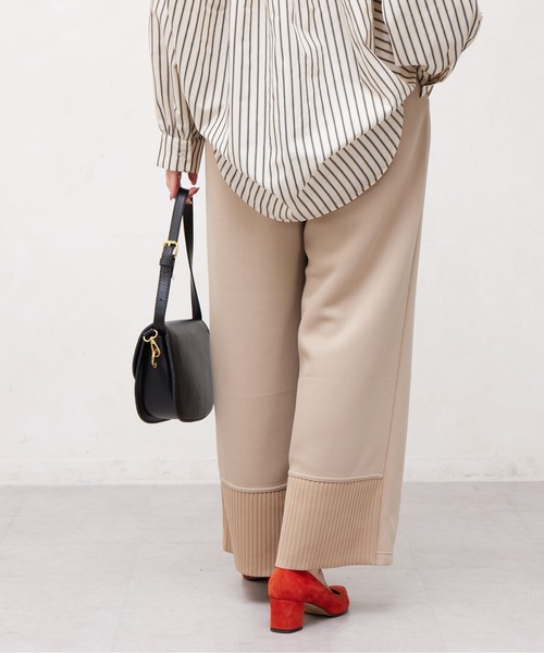 Chez toi(シェトワ)の「BACKリブ切替カットワイドパンツ(その他パンツ・レディース・ブラック/カーキ/アイボリー/グレイッシュベージュ/ナチュラル/グレー/ブラック系その他/ミント・FREE)」の15枚目の写真