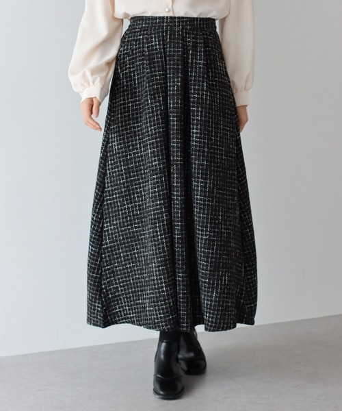 BLUEEAST（ブルーイースト）の「ツイードフレアスカート（スカート・レディース・ホワイト/ブラック系/ブラック・LARGE/MEDIUM）」の14枚目の写真