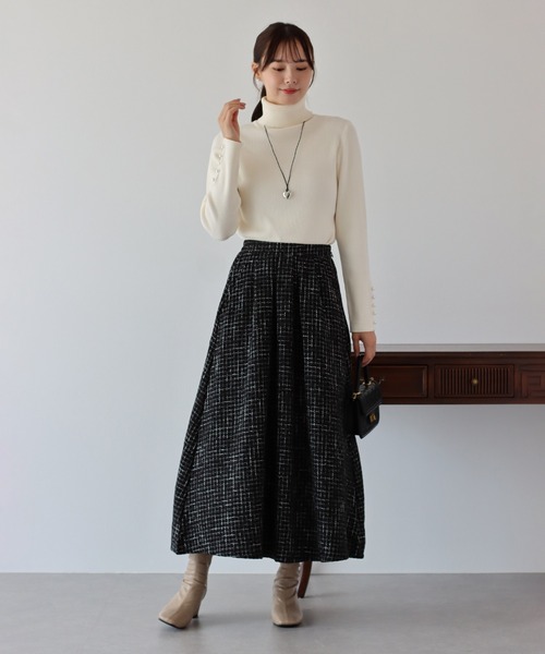 BLUEEAST（ブルーイースト）の「ツイードフレアスカート（スカート・レディース・ホワイト/ブラック系/ブラック・LARGE/MEDIUM）」の8枚目の写真