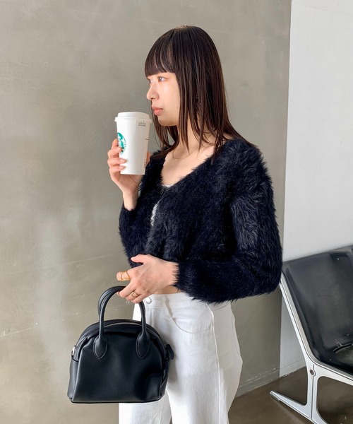 EPICKS（エピックス）の「ショート丈 シャギーVネックニットトップス（カーディガン/ボレロ・レディース・ホワイト/パープル/イエロー/ブラック/ピンク・FREE）」の18枚目の写真