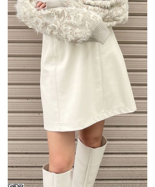 MURUA(ムルーア)の「フェイクレザーミニスカート(スカート・レディース・ブラック/ブラウン/アイボリー・1/2)」の1枚目の写真