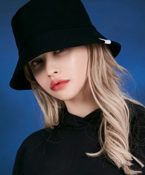 セール】【VARZAR】バザール Herringbone label bucket hat