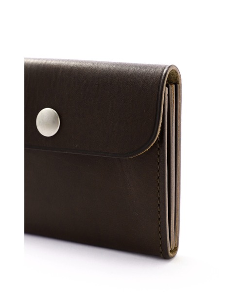 MHL.（エムエイチエル）の「TOUGH LEATHER（コインケース・レディース・オリーブドラブ/ブラック・FREE）」の6枚目の写真