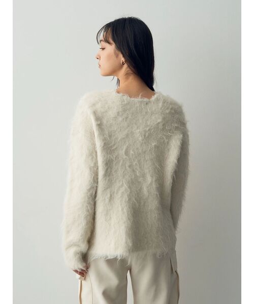 YECCA VECCA（イェッカヴェッカ）の「シャギーVネックニット（ニット/セーター・レディース・ホワイト/グレー/ラベンダー・FREE）」の7枚目の写真