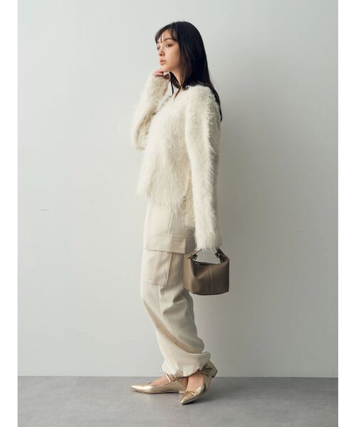 YECCA VECCA（イェッカヴェッカ）の「シャギーVネックニット（ニット/セーター・レディース・ホワイト/グレー/ラベンダー・FREE）」の11枚目の写真