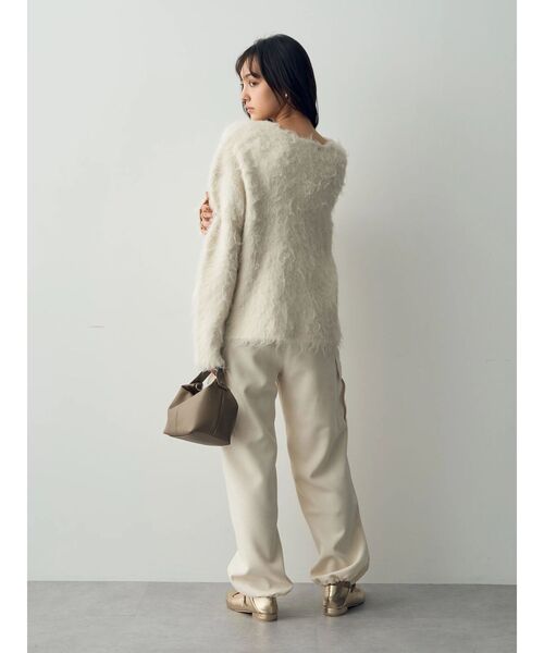 YECCA VECCA（イェッカヴェッカ）の「シャギーVネックニット（ニット/セーター・レディース・ホワイト/グレー/ラベンダー・FREE）」の12枚目の写真