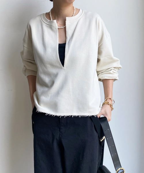 DouDou（ドゥドゥ）の「裏毛スリットトップス（スウェット・レディース・ネイビー/ライトベージュ/オフホワイト・FREE）」の11枚目の写真