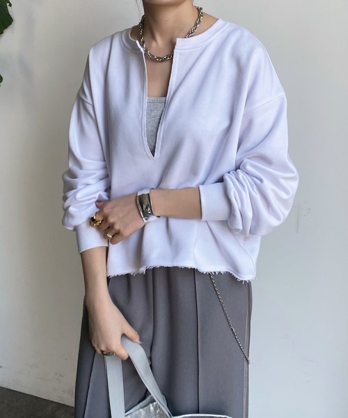 DouDou（ドゥドゥ）の「裏毛スリットトップス（スウェット・レディース・ネイビー/ライトベージュ/オフホワイト・FREE）」の18枚目の写真