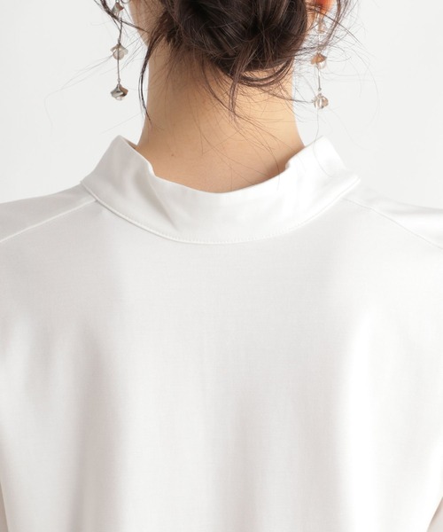 Andemiu（アンデミュウ）の「2WAYスタンドカット110500（Tシャツ/カットソー・レディース・ホワイト/ブラック/ブルー・FREE）」の12枚目の写真