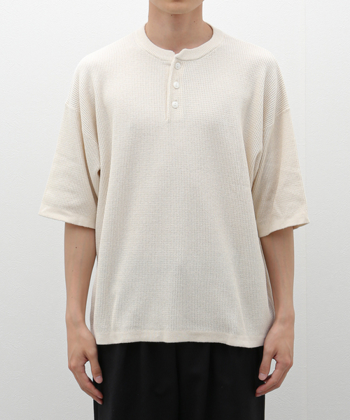 Healthknit(ヘルスニット)の「Healthknit / ヘルスニット ヘンリーネック ニットソー(ニット/セーター・メンズ・ブラック/アイボリー・SMALL/MEDIUM)」の2枚目の写真