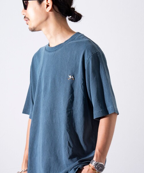 GLOSTER（グロスター）の「【GLOSTER/グロスター】フレンチブルドッグ刺繍 ピグメントTシャツ ワンポイント（Tシャツ/カットソー・メンズ・ネイビー/グレイッシュベージュ/ベージュ/チャコールグレー・S/XL/L/M）」の4枚目の写真