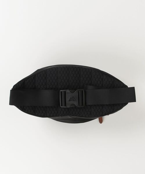 GREGORY(グレゴリー)の「GREGORY TAILMATE S WAISTBAG グレゴリー テールメイトS ボディバッグ(ボディバッグ/ウエストポーチ・メンズ・ブラック/サンドベージュ・FREE)」の11枚目の写真