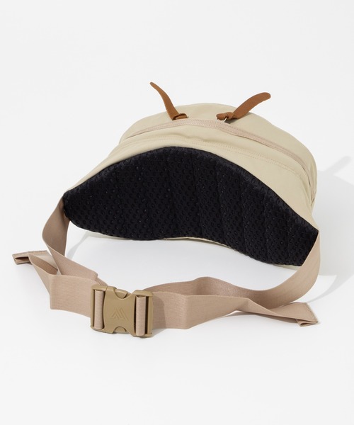GREGORY（グレゴリー）の「GREGORY TAILMATE S WAISTBAG グレゴリー テールメイトS  ボディバッグ（ボディバッグ/ウエストポーチ・メンズ・ブラック/サンドベージュ・FREE）」の22枚目の写真