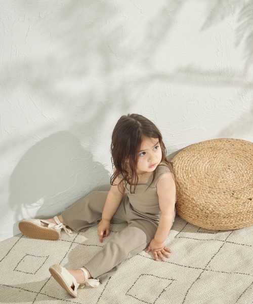 sea and shells by pairmanon（シーアンドシェルズバイペアマノン）の「【sea and shells by pairmanon】ワイドストラップ リブ キャミソール（その他ベビーウェア・キッズ・カーキ/アイボリー/ベージュ・90/80/100/110）」の10枚目の写真