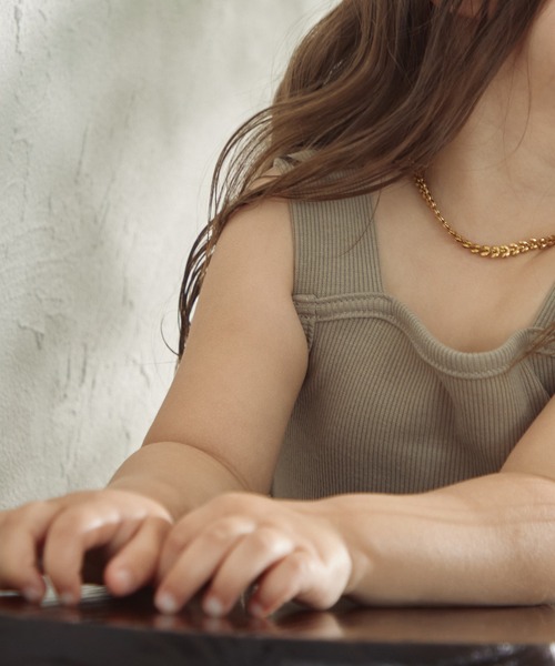 sea and shells by pairmanon（シーアンドシェルズバイペアマノン）の「【sea and shells by pairmanon】ワイドストラップ リブ キャミソール（その他ベビーウェア・キッズ・カーキ/アイボリー/ベージュ・90/80/100/110）」の11枚目の写真