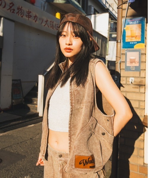 WudgeBoy（ワッジボーイ）の「chemical wash vest（ニット/セーター・レディース・カーキ/ブラウン/ブラック・MEDIUM/LARGE）」の3枚目の写真