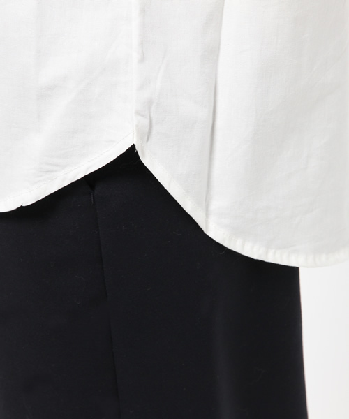 ikka（イッカ）の「シャーリングスタンドブラウス（シャツ/ブラウス・レディース・オフホワイト/ネイビー・MEDIUM/LARGE）」の10枚目の写真
