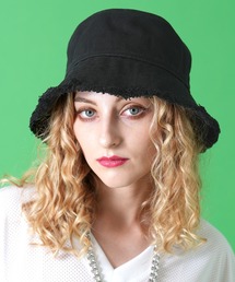 an meets zakka（アンミツザッカ）の「an meets zakka ダメージフリンジブラックデニムハット / メンズ レディース ユニセックス クラッシュ バケット バケハ（ハット）」