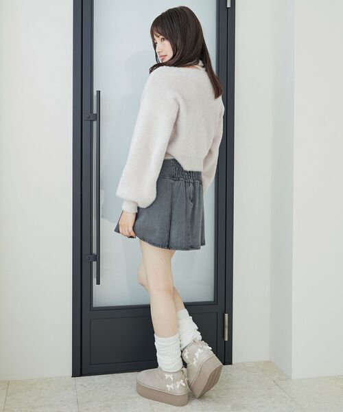 MAJESTIC LEGON（マジェスティックレゴン）の「リボン厚底フェイクムートンブーツ（ブーツ・レディース・ベージュ/キャメル・MEDIUM/LARGE）」の9枚目の写真