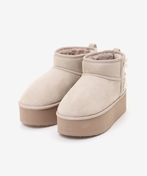 MAJESTIC LEGON（マジェスティックレゴン）の「リボン厚底フェイクムートンブーツ（ブーツ・レディース・ベージュ/キャメル・MEDIUM/LARGE）」の15枚目の写真