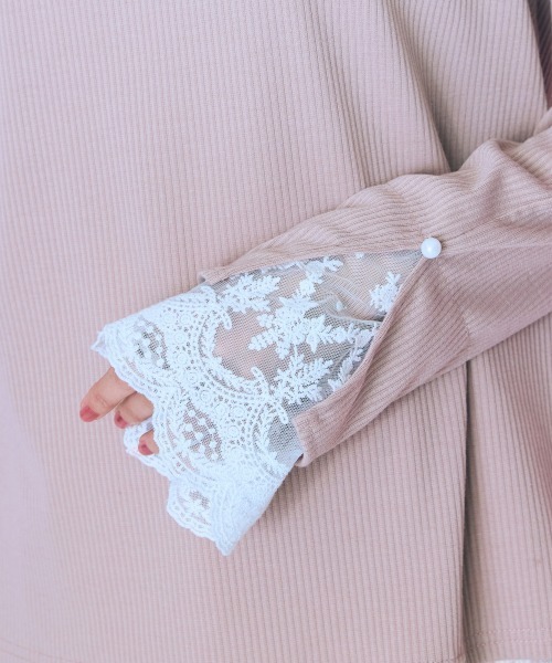 marun（マルン）の「＜大きいサイズ＞  レースデザイントップス　marun（Tシャツ/カットソー・レディース・アイボリー/ピンクベージュ/ブラック/グレー・L/LL/3L/4L/5L）」の17枚目の写真