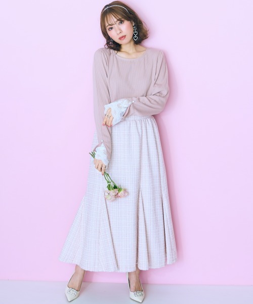 marun（マルン）の「＜大きいサイズ＞  レースデザイントップス　marun（Tシャツ/カットソー・レディース・アイボリー/ピンクベージュ/ブラック/グレー・L/LL/3L/4L/5L）」の7枚目の写真